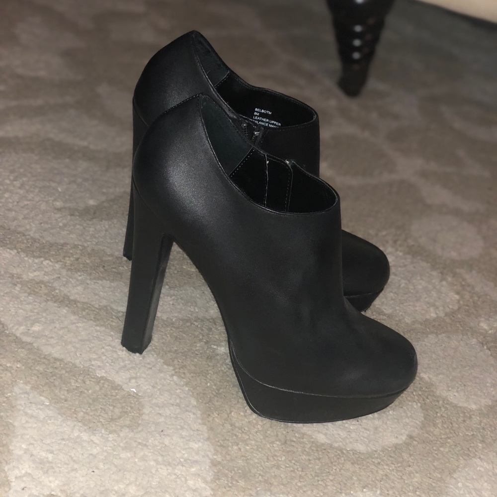 Steve Madden black leather ankle booties